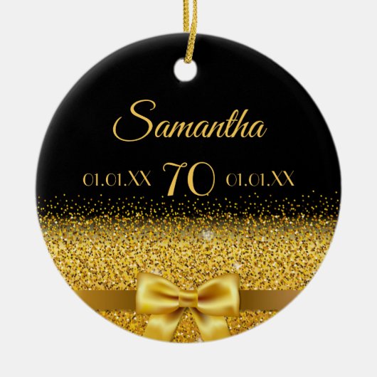 70ste verjaardag zwart goud elegante strik naam keramisch ornament (Voorkant)