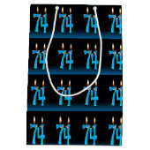 74e verjaardag met oogbalkaarsen medium cadeauzakje (Achterkant)