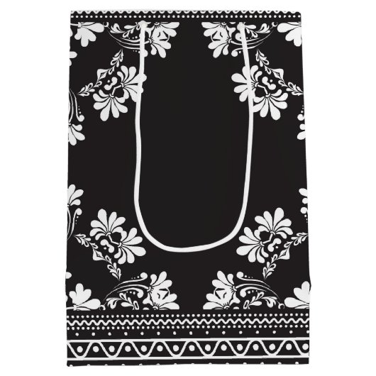 75th Birthday Black en White Bandanna Medium Cadeauzakje (Achterkant)