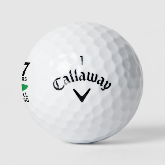 77 jaar en nog steeds swingende grappige 77e verja golfballen (Logo)