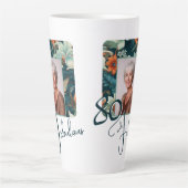 80 en Fabulous Flower Pattern Verjaardagsfoto Latte Mok (Voorkant)