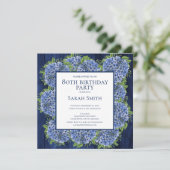 80e Verjaardag Landelijke Houten Blauwe Hortensia Kaart (Staand voorkant)