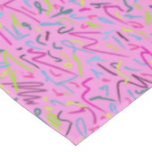 80s afdrukken in roze tafelkleed (Gekanteld)