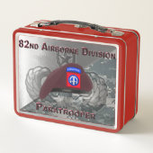 82e Airborne Division Paratrooper (Achterkant)