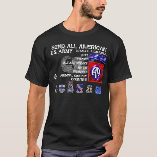 82e Amerikaanse T-shirt (Voorkant)