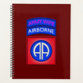 82e épouse de la division aéroportée (Devant)