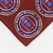 82e luchtverkeersdivisie "De hele weg" Fleece Deken (Hoek)