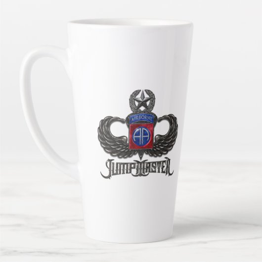 82e Mug en latte blanche de jumpmaster aéroporté (Gauche)