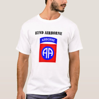 82e Shirt van de Luchtvaartdivisie