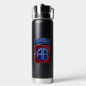 82nd Airborne Fort Liberty Black 25 oz Fles (Achterkant)