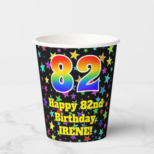82ste verjaardag: Fun Stars Pattern en Rainbow 82 Papieren Bekers (Voorkant)