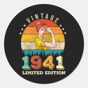 84 jaar oude Bday 1941 Vintage 84ste Verjaardag Vr Ronde Sticker