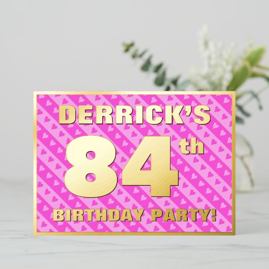 84e verjaardag — vuurroze harten en strips folie uitnodiging (Staand Voorkant)