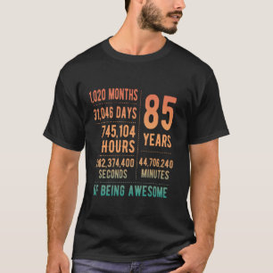 85ste verjaardag Mannen Vrouwen Grappig 85 jaar ou T-shirt