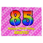 85ste verjaardag: roze strepen & harten, regenboog groot cadeauzakje (Achterkant)