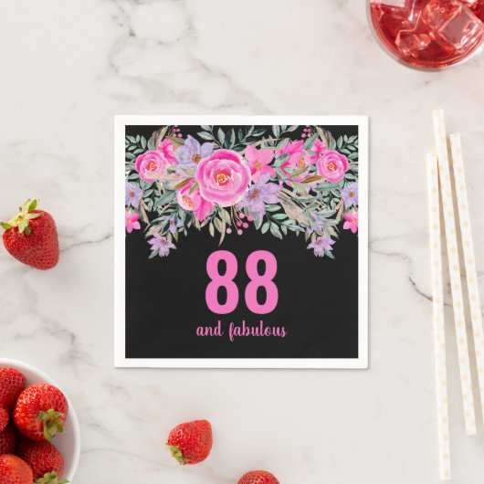 88e verjaardag roze zwarte bloemenfeest servetten (Insitu)