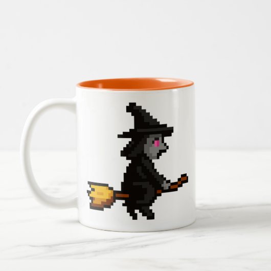 8-bit Retro Witch Tweekleurige Koffiemok (Links)
