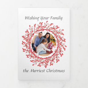 8 Foto   Familiebrief   Red Berry Wreath Tri-Fol Drieluik Wenskaart