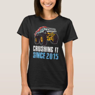 8 jaar oude marathyjongen monster Truck Crushing S T-shirt