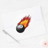 8Bal met vlammen Ronde Sticker (Envelop)