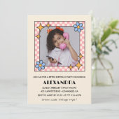 8e verjaardag uitnodiging Retro Groovy Blue Floral (Staand voorkant)