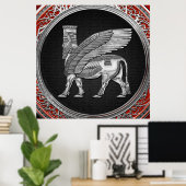 [900] Assyrian Winged Bull - Silver Lamassu Poster (Thuiskantoor)