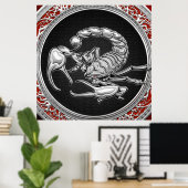 [900] Sacred Silver Scorpion op zwart Poster (Thuiskantoor)