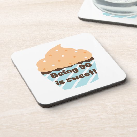 90 is Sweet Birthday T-shirts en cadeautjes Bier Onderzetter (Linkerzijde)