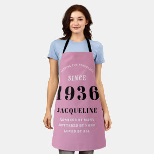 90e verjaardag Geboren 1935 Roze Zwarte Dame Schort