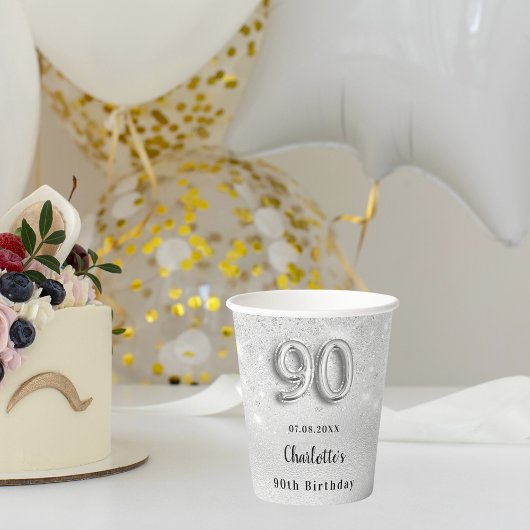 90e verjaardag zilverglitterstofmonogram papieren bekers