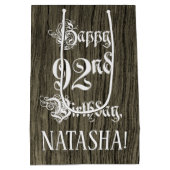 92nd Birthday: Fancy, Faux Wood Look + Custom Name Medium Cadeauzakje (Achterkant)
