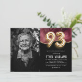 93e anniversaire de fête Invitation (Debout devant)