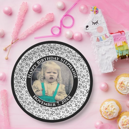 95 Uw foto Willekeurige nummerpatroon zwart/wit Papieren Bordje (Feest)