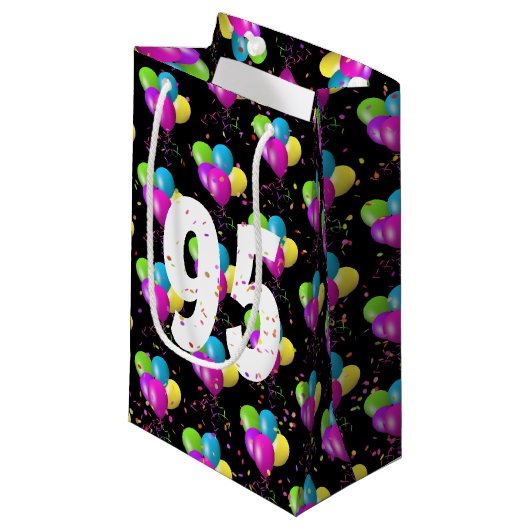 95e Anniversaire Ballons et Petit Sac Cadeau Confe (Devant Angle)