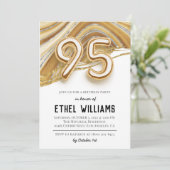 95e anniversaire de fête Invitation (Debout devant)