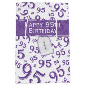 95e Happy Birthday Paars Random Number Pattern Medium Cadeauzakje (Voorkant)