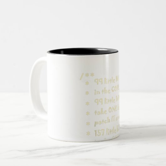 99 bugs in Code Software Funny Engineer Tester Tweekleurige Koffiemok (Voorkant links)