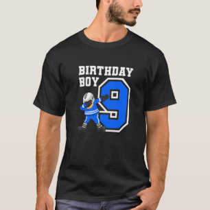 9 jaar oude jongen Ice Hockey Player 9th Birthday  T-shirt