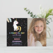 9e anniversaire Unicorn Anniversaire Invitations a (Debout devant)