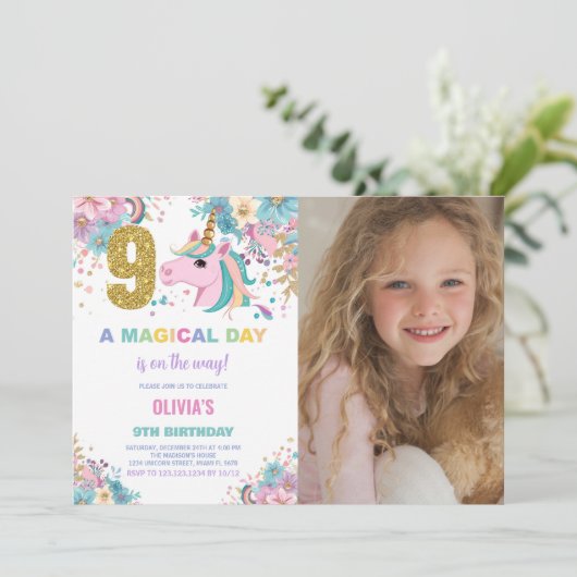 9e anniversaire Unicorn Anniversaire Invitations p (Debout devant)