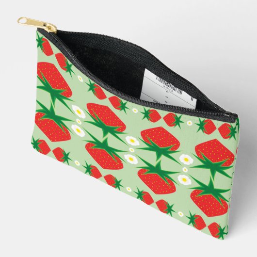 À Accessoires Petite pochette de fraises (Ouvrir)