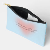 À Accessoires Pochette multifonction (Ouvrir)