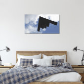A B-2-spiriën tijdens de vlucht Canvas Afdruk (Insitu (Slaapkamer))