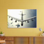 A B-52 Stratofort tijdens vlucht 2 Canvas Afdruk (Insitu (Woonkamer))
