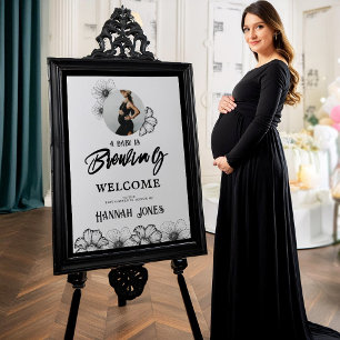 A baby brouwt Gothic Baby shower Skull & Flowers Poster
