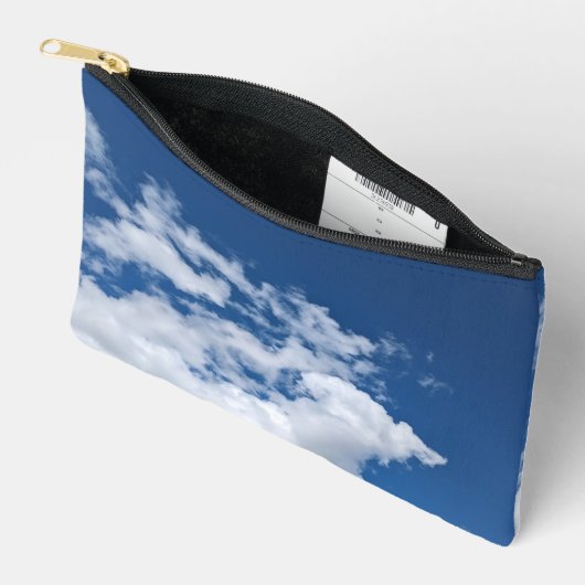 A corner of clouds etui (Open)