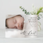 À Dernier Script 4 Photo Faire-part de naissance b (Debout devant)