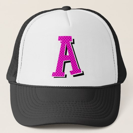 "A" Dotty Monogramed Trucker Hat Pet (Voorkant)