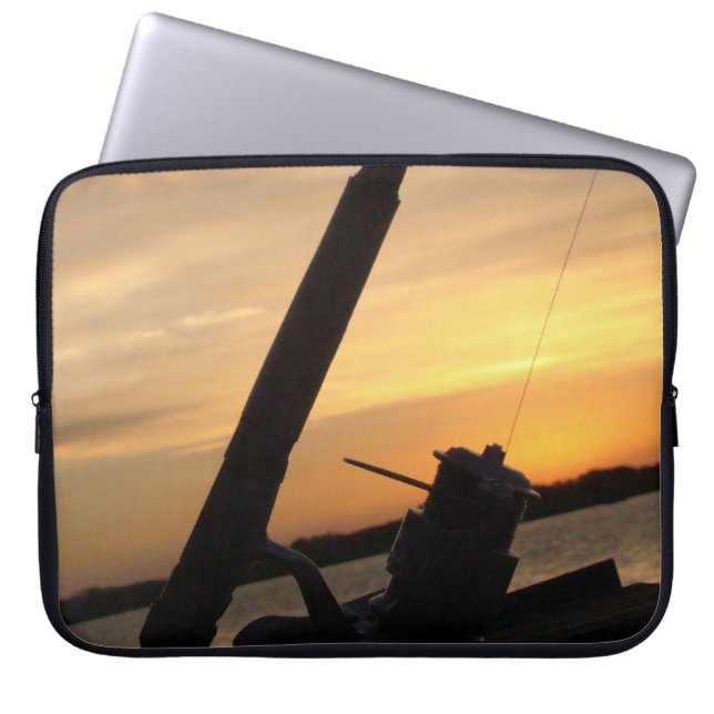 A Fishing moment Laptop Sleeve (Voorkant)