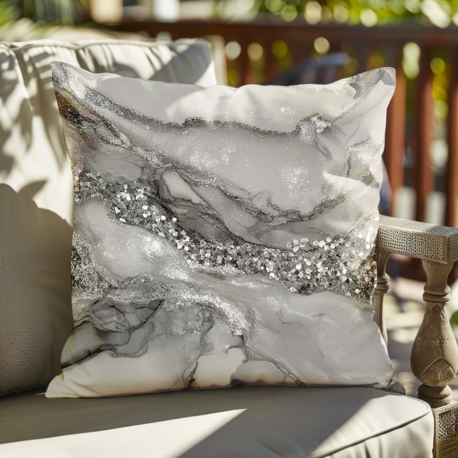 A luxurious silver and white marble background kussen (Creator heeft geüpload)